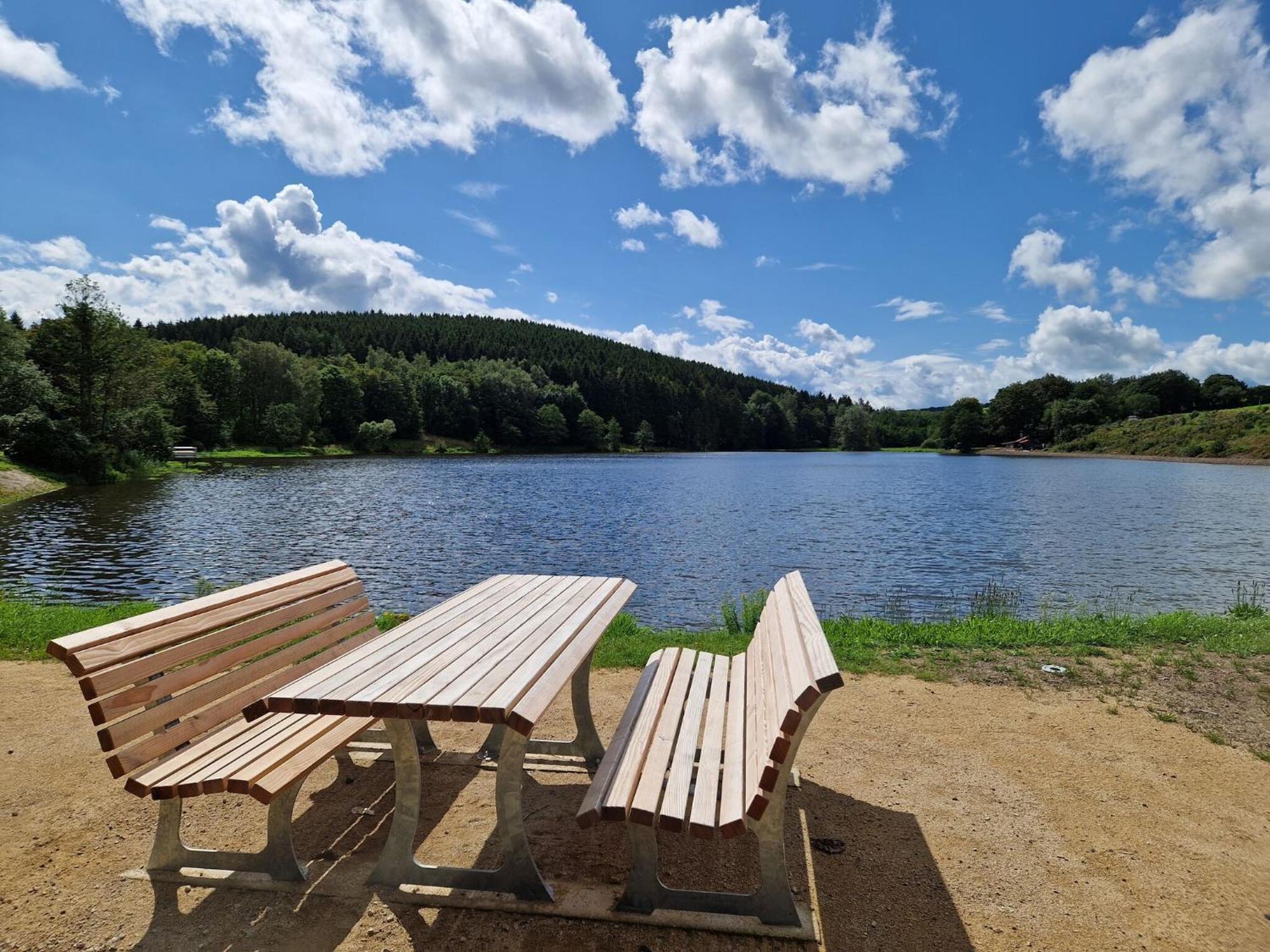 Apartment With Garden In A Wooded Setting Auw bei Prum Zewnętrze zdjęcie
